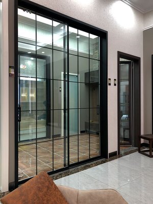 華鼎門窗第二屆營銷峰會暨2018新品發布會舉行
